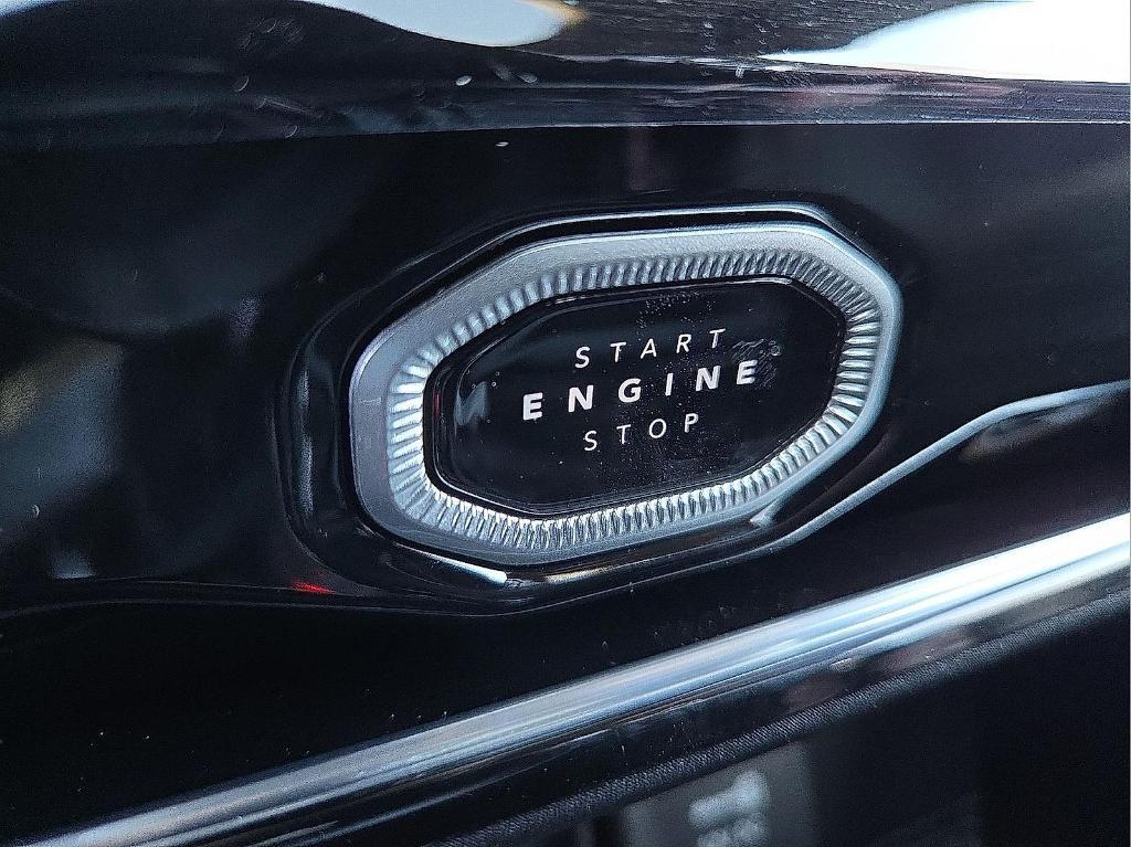 new 2026 Jeep Grand Cherokee car, priced at $44,786