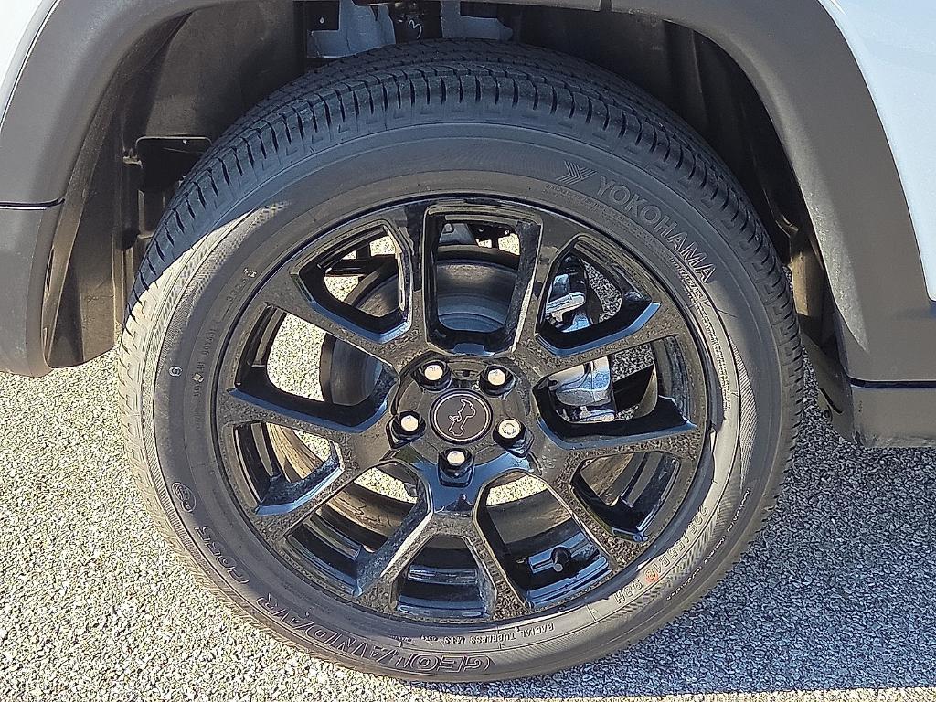 new 2026 Jeep Compass car, priced at $30,006