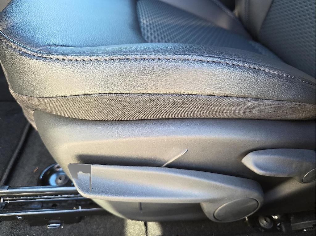 new 2026 Jeep Compass car, priced at $30,006