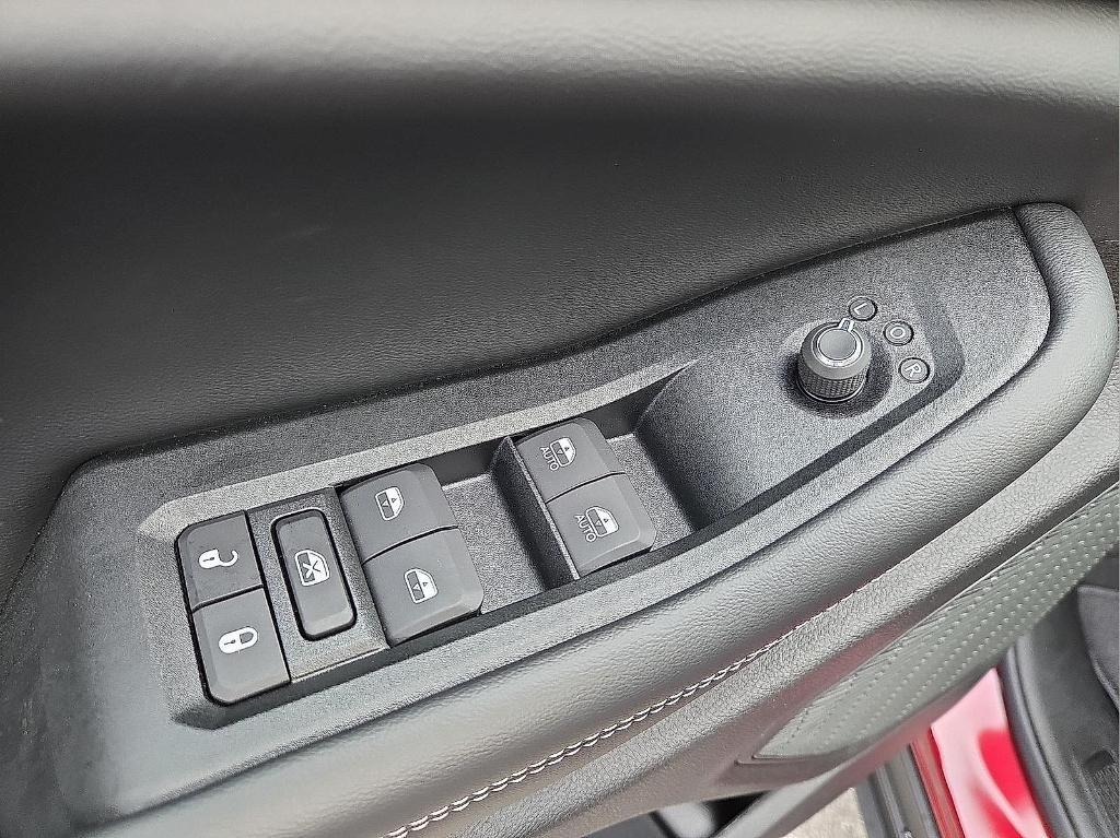 new 2026 Jeep Grand Cherokee car, priced at $40,185