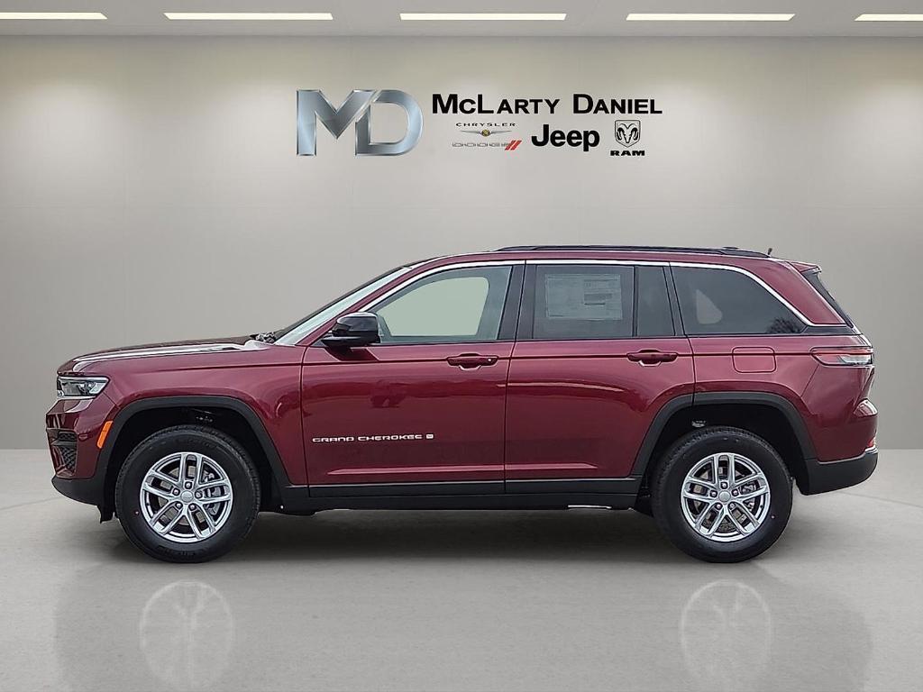 new 2026 Jeep Grand Cherokee car, priced at $40,185