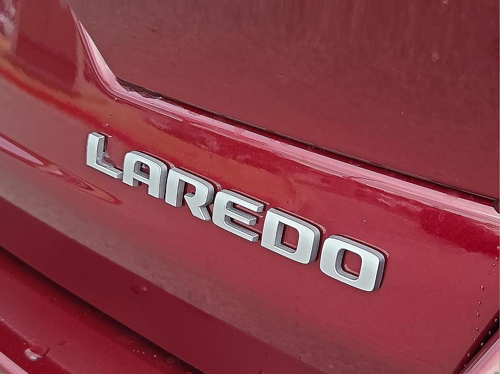 new 2026 Jeep Grand Cherokee car, priced at $40,185