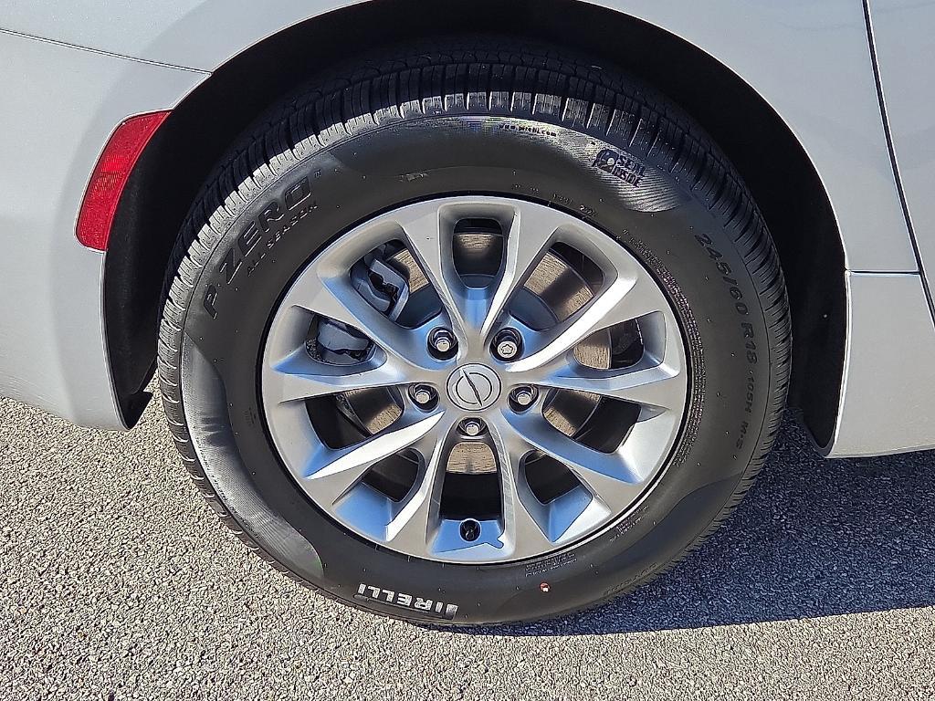 new 2026 Chrysler Pacifica car, priced at $40,645