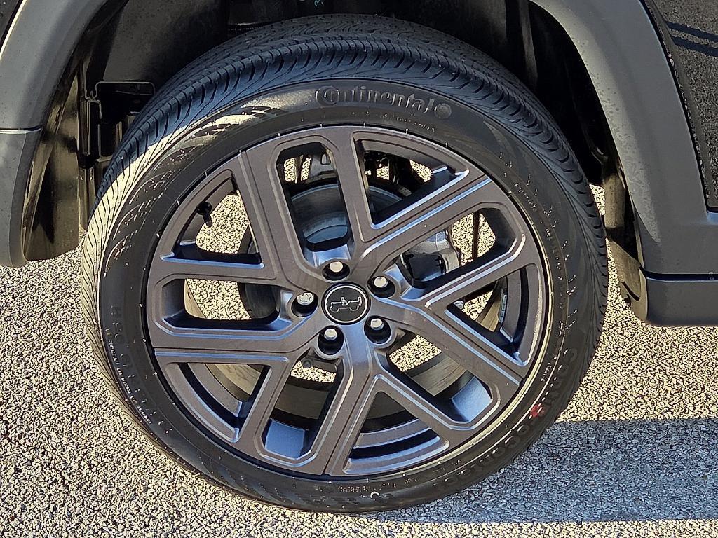 new 2026 Jeep Compass car, priced at $36,995