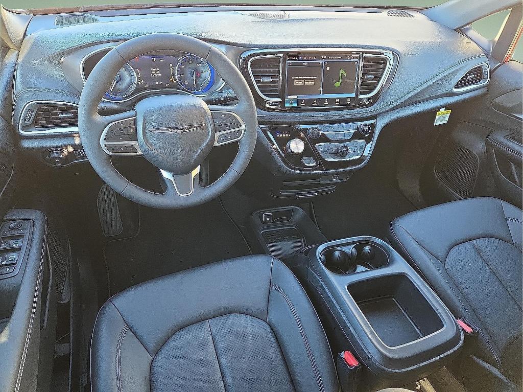 new 2026 Chrysler Pacifica car, priced at $39,235