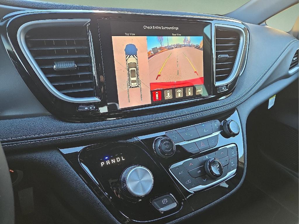 new 2026 Chrysler Pacifica car, priced at $39,235