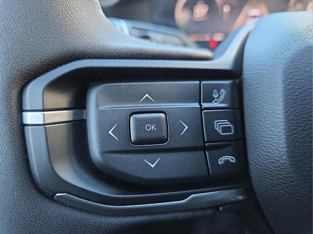 new 2026 Jeep Cherokee car, priced at $44,375