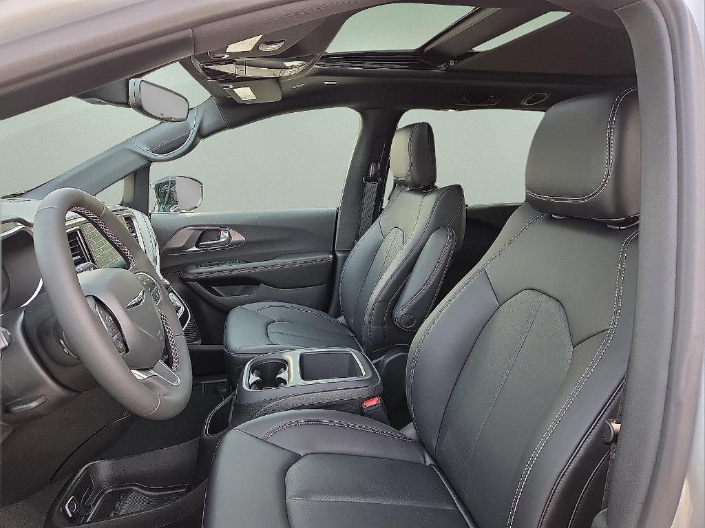new 2026 Chrysler Pacifica car, priced at $44,523
