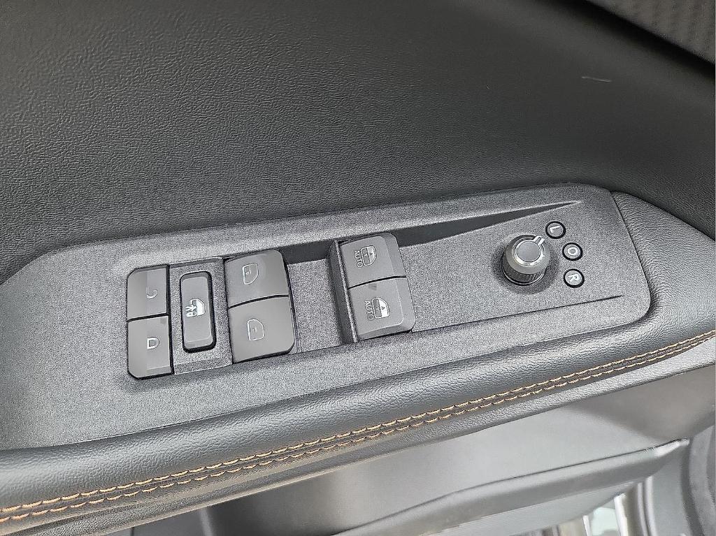 new 2026 Jeep Cherokee car, priced at $40,635