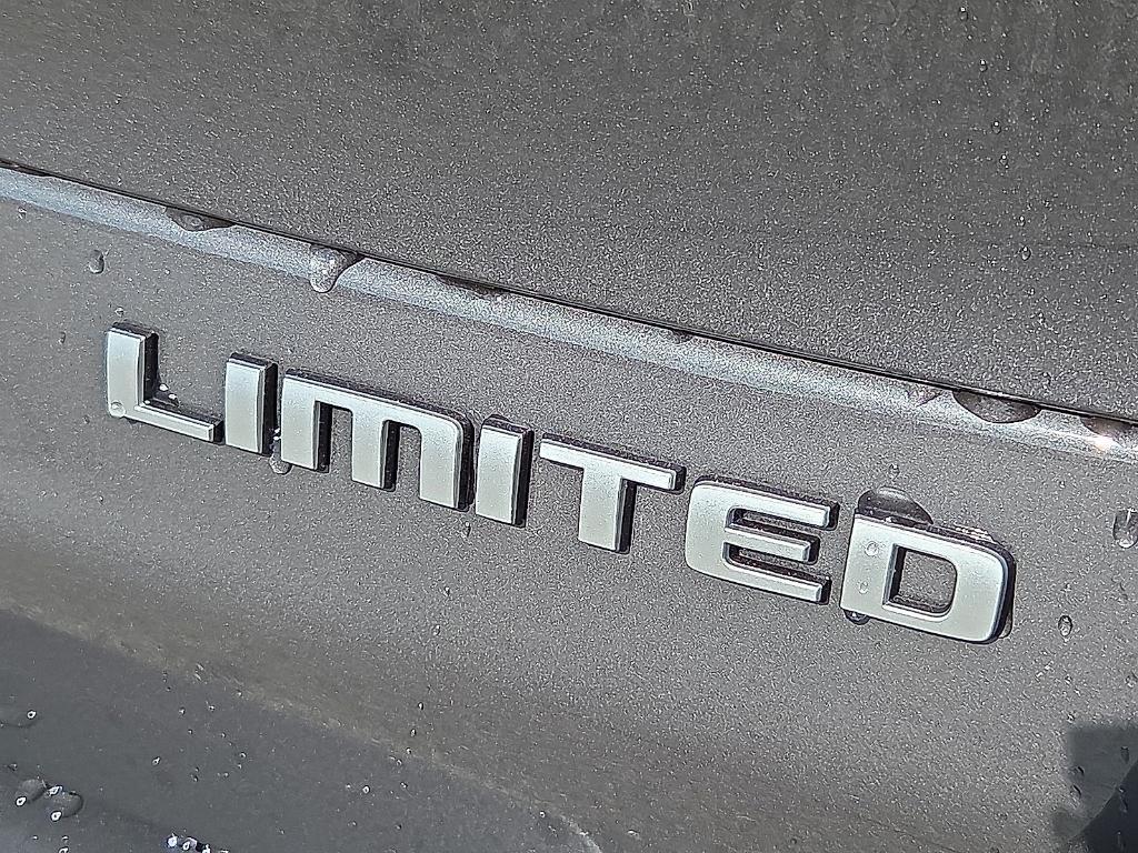 new 2026 Jeep Grand Cherokee L car, priced at $47,250