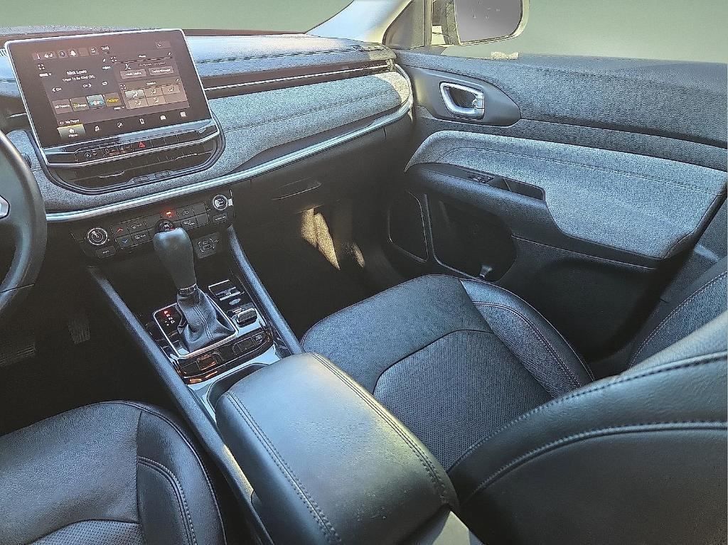 used 2022 Jeep Compass car, priced at $21,368