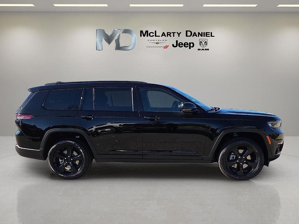 new 2025 Jeep Grand Cherokee L car, priced at $49,204