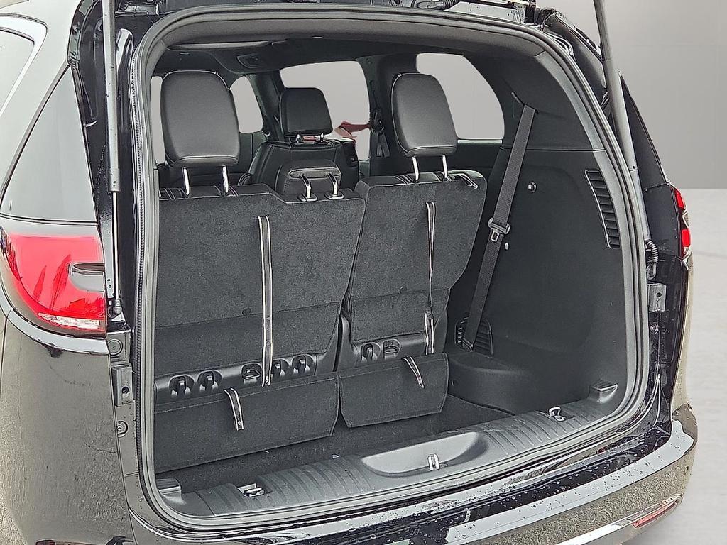 new 2026 Chrysler Pacifica car, priced at $44,955