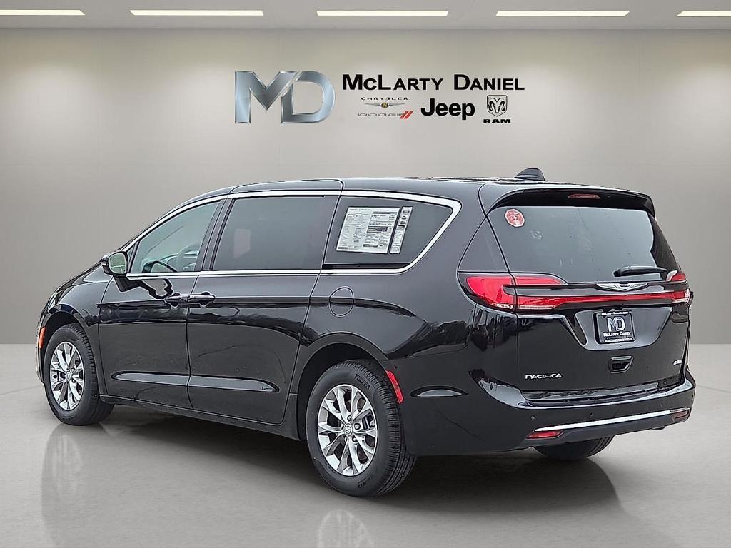 new 2026 Chrysler Pacifica car, priced at $44,955