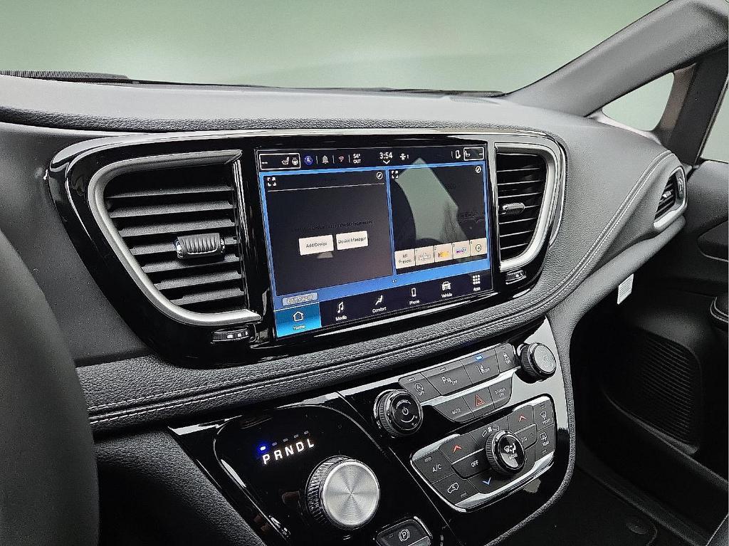 new 2026 Chrysler Pacifica car, priced at $44,955