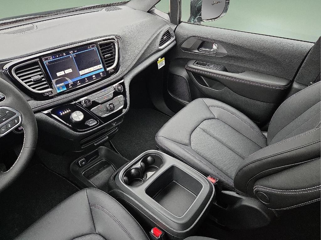 new 2026 Chrysler Pacifica car, priced at $44,955
