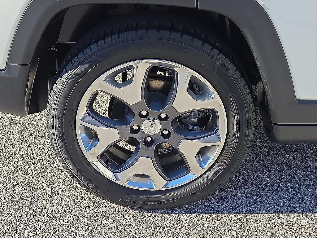 used 2021 Jeep Compass car, priced at $12,868