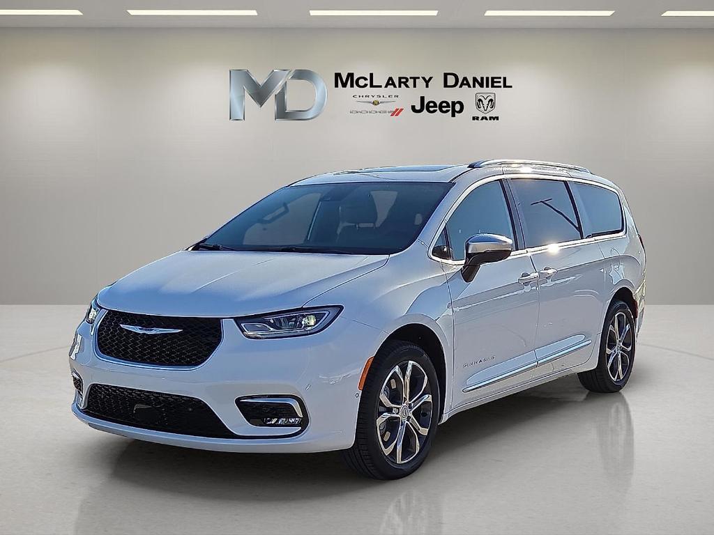 new 2026 Chrysler Pacifica car, priced at $54,664