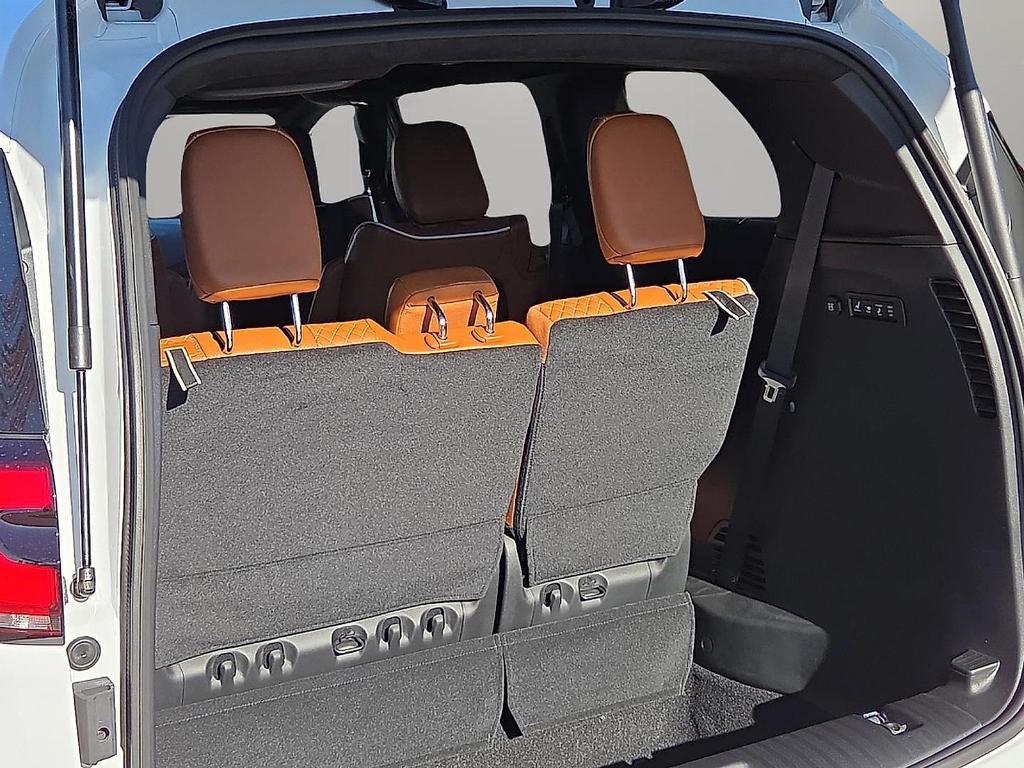 new 2026 Chrysler Pacifica car, priced at $54,664