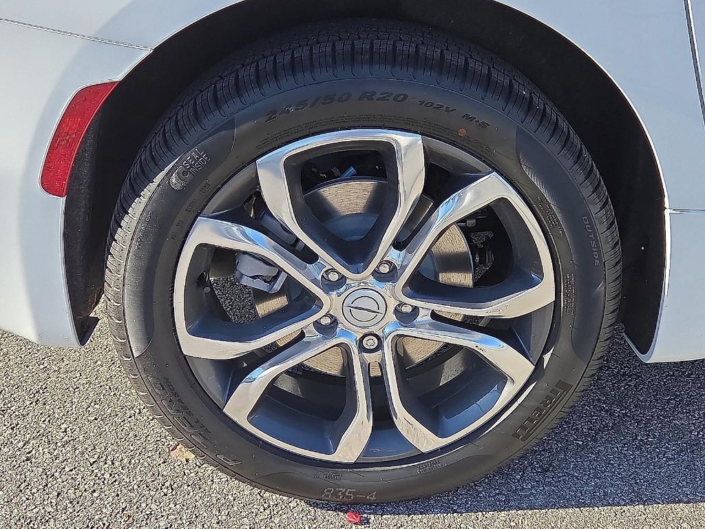 new 2026 Chrysler Pacifica car, priced at $54,664