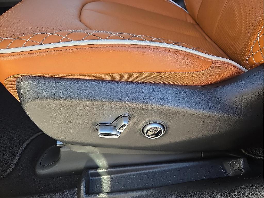 new 2026 Chrysler Pacifica car, priced at $54,664