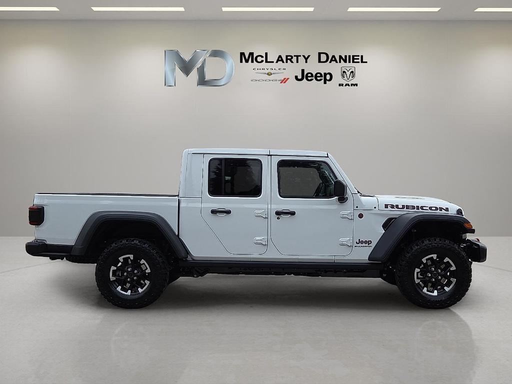 new 2026 Jeep Gladiator car, priced at $58,349