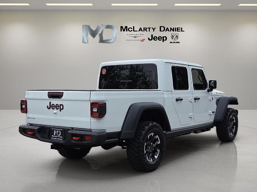 new 2026 Jeep Gladiator car, priced at $58,349