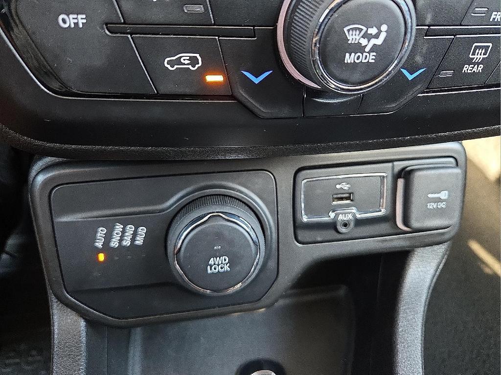 used 2023 Jeep Renegade car, priced at $19,417