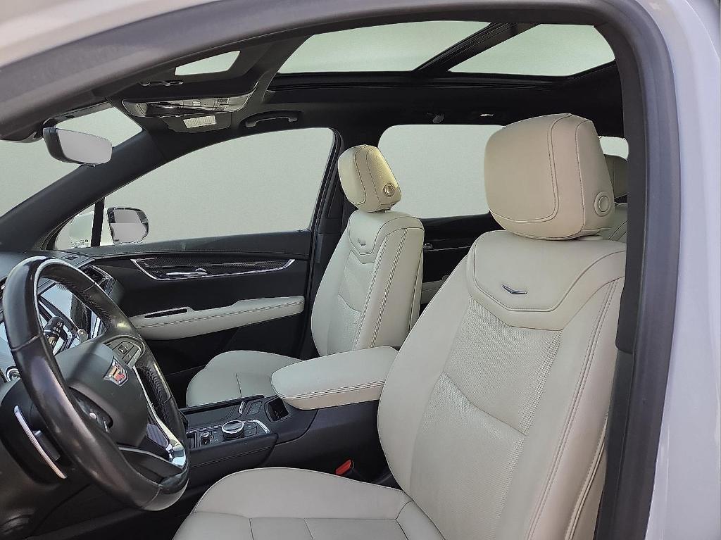 used 2021 Cadillac XT6 car, priced at $28,868