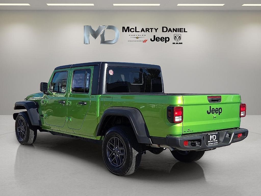 new 2025 Jeep Gladiator car, priced at $38,699