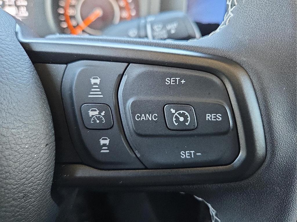 new 2025 Jeep Gladiator car, priced at $38,699