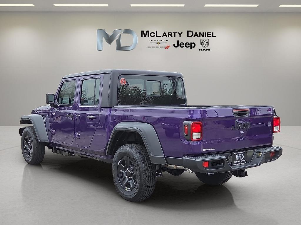 new 2026 Jeep Gladiator car, priced at $42,826