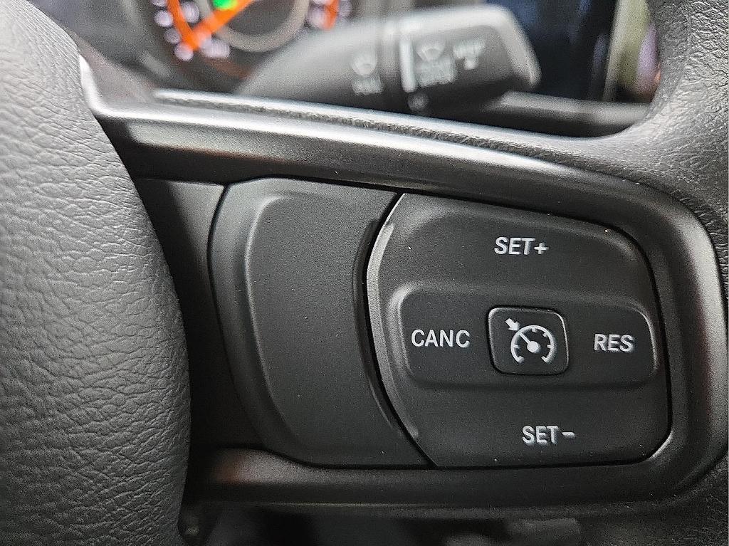 new 2026 Jeep Gladiator car, priced at $42,826