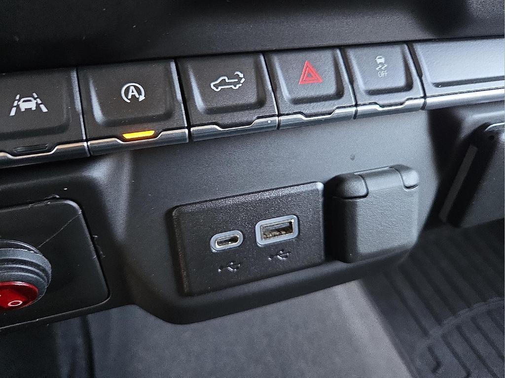 used 2022 Chevrolet Silverado 1500 car, priced at $30,868