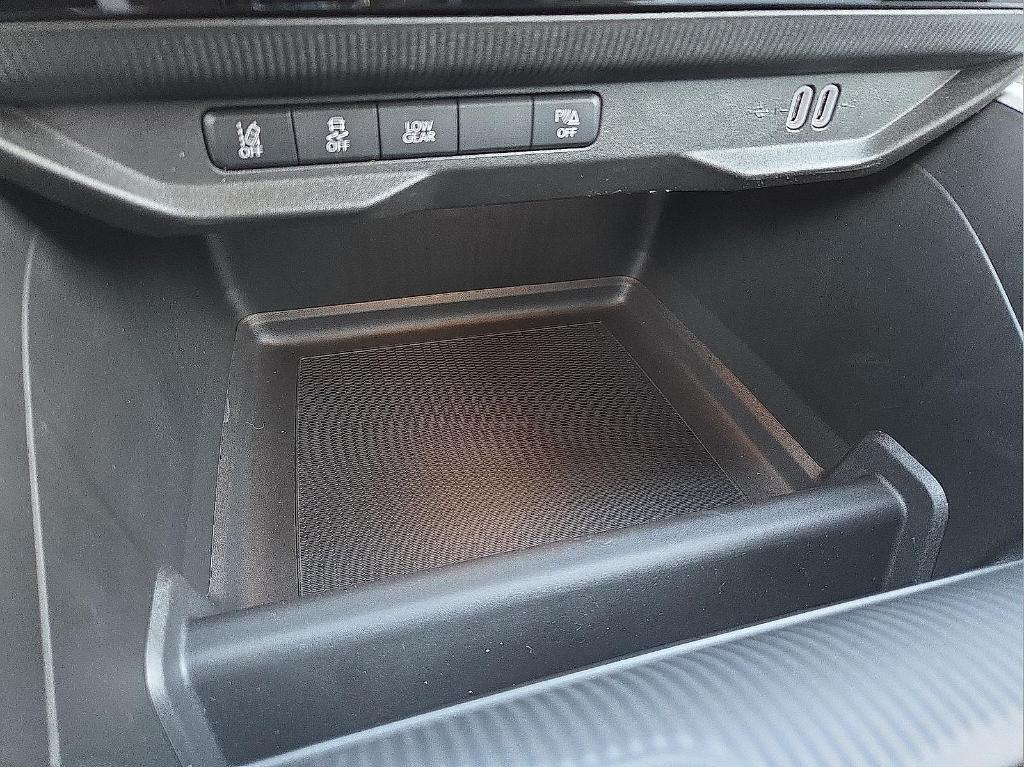 new 2026 Jeep Cherokee car, priced at $37,774