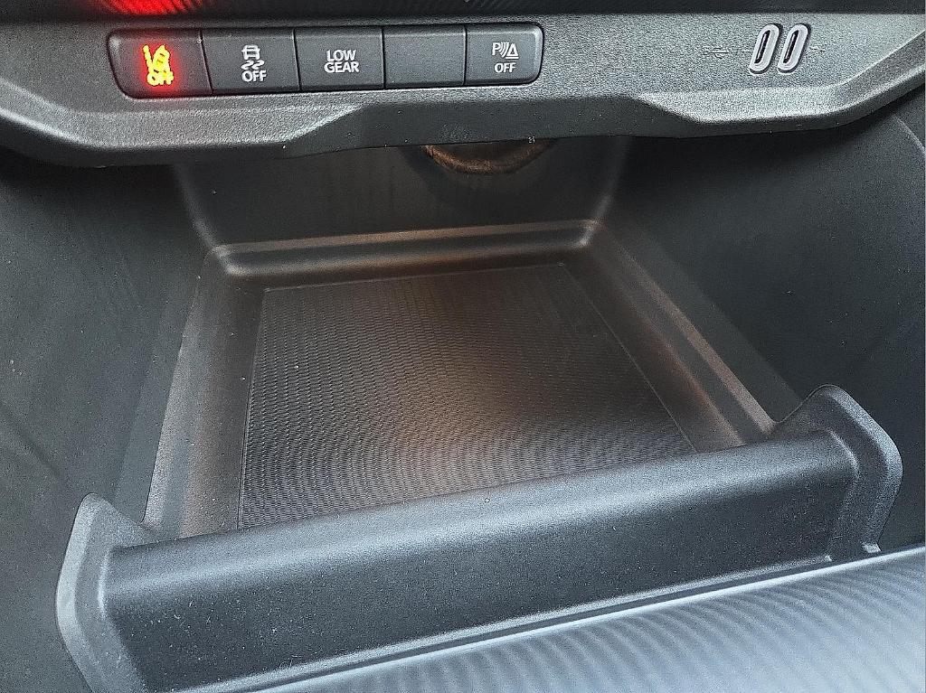 new 2026 Jeep Cherokee car, priced at $39,579