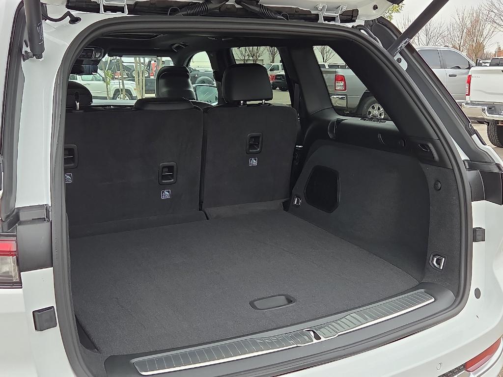 new 2025 Jeep Grand Cherokee car, priced at $57,591