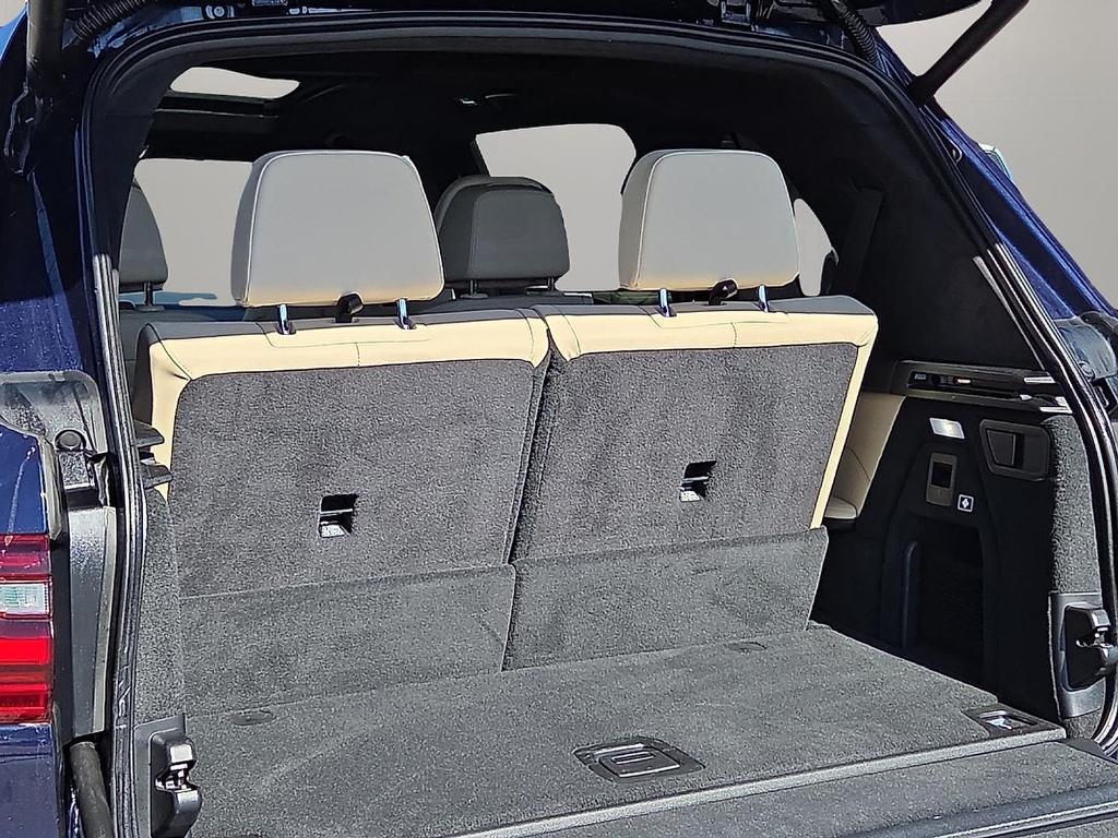 used 2021 BMW X7 car, priced at $37,868