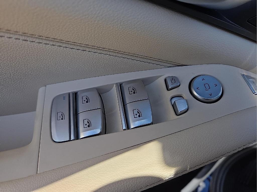 used 2021 BMW X7 car, priced at $37,868