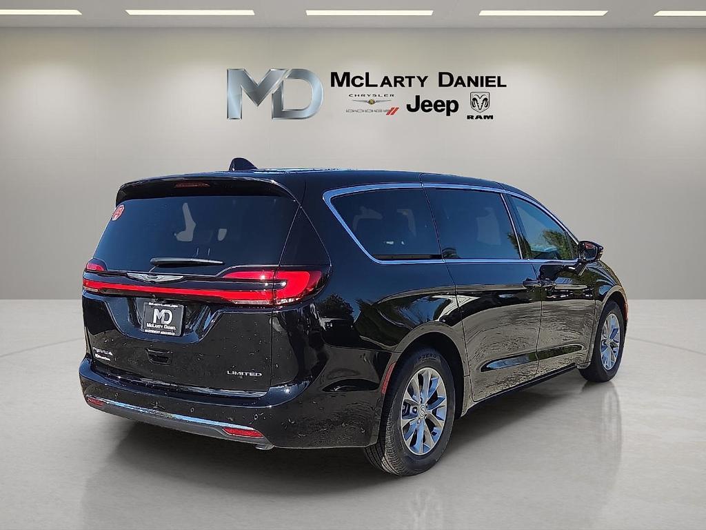 new 2026 Chrysler Pacifica car, priced at $51,004