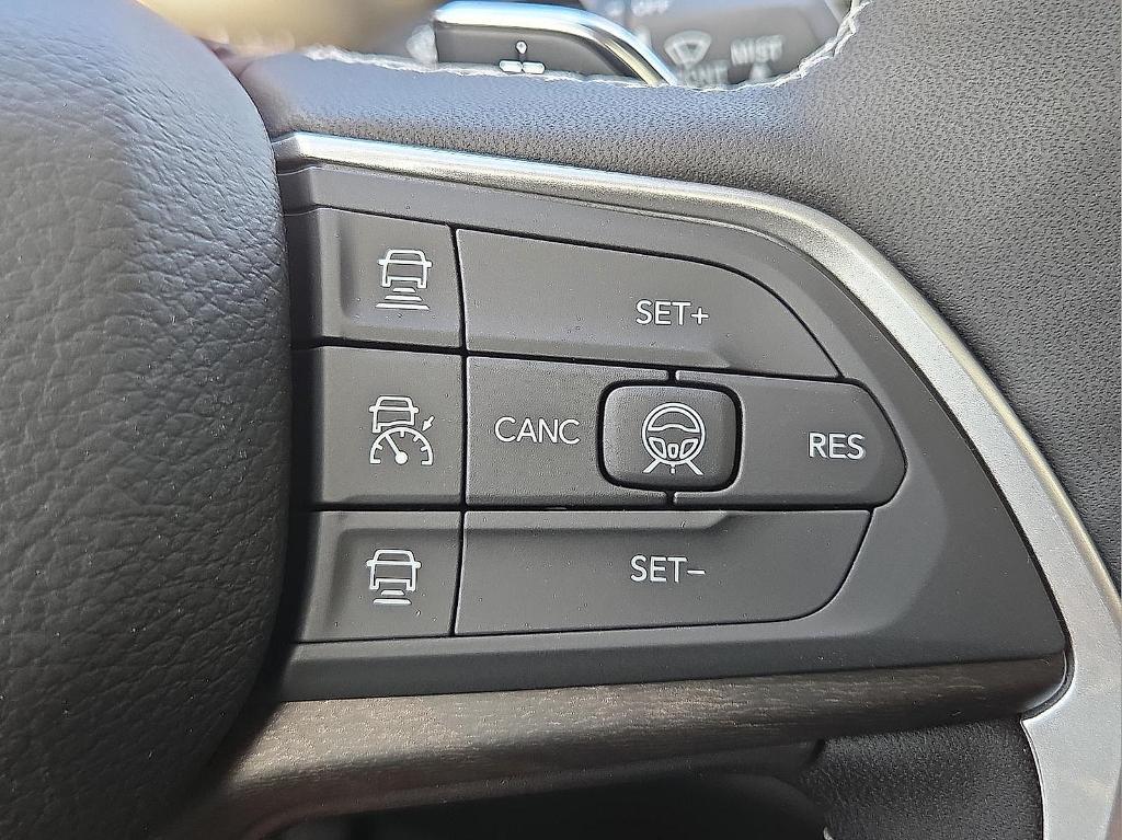 new 2026 Jeep Grand Cherokee L car, priced at $44,568