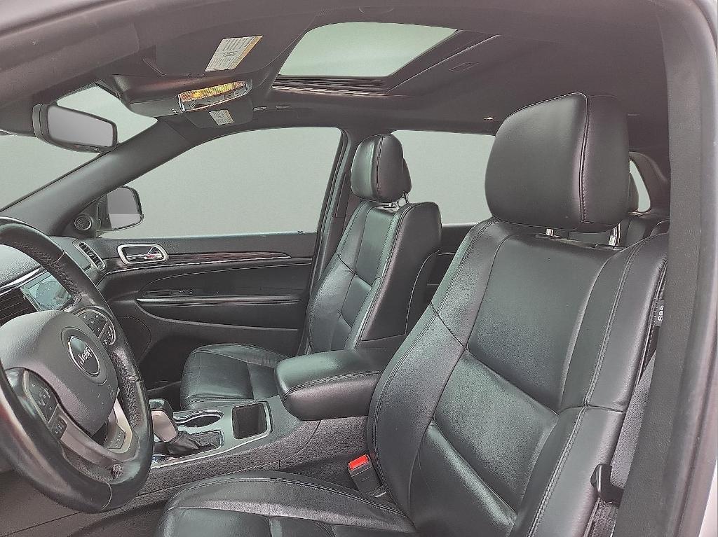 used 2020 Jeep Grand Cherokee car, priced at $18,868