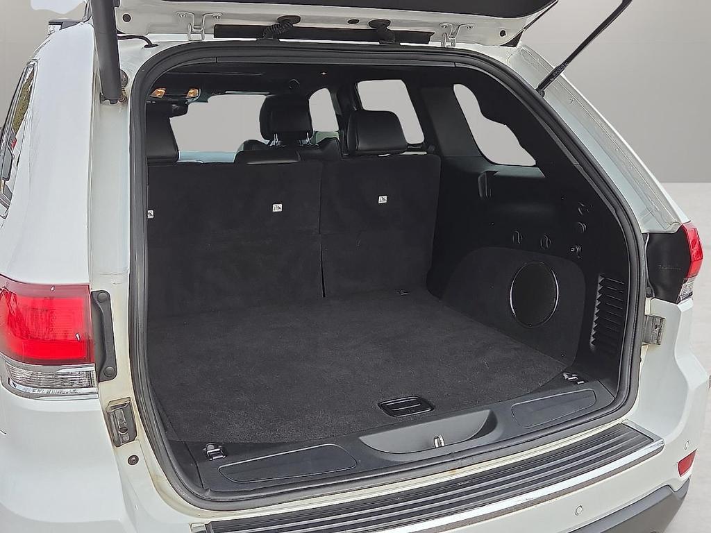 used 2020 Jeep Grand Cherokee car, priced at $18,868