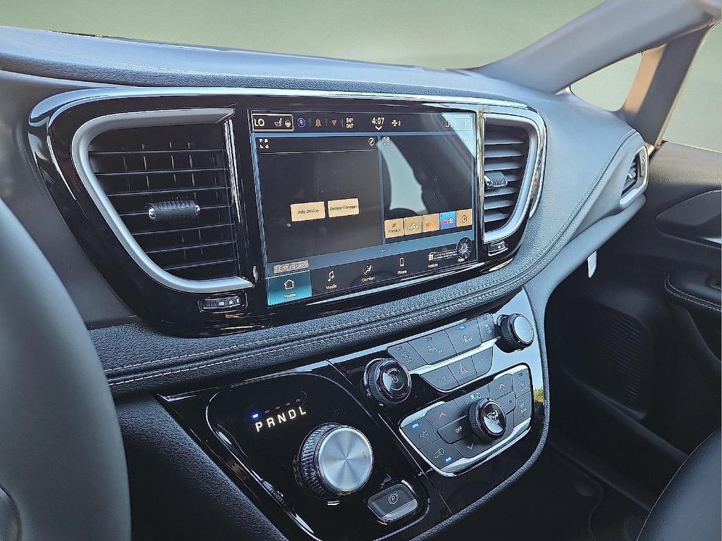 new 2026 Chrysler Pacifica car, priced at $42,471