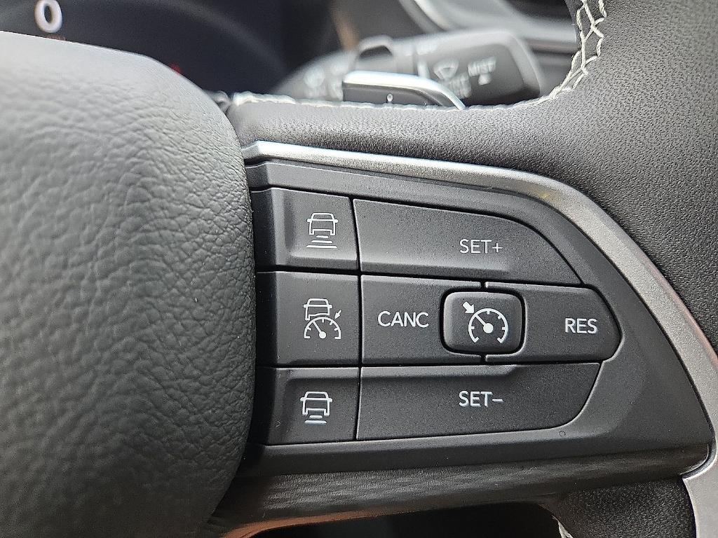 new 2025 Jeep Grand Cherokee L car, priced at $39,774