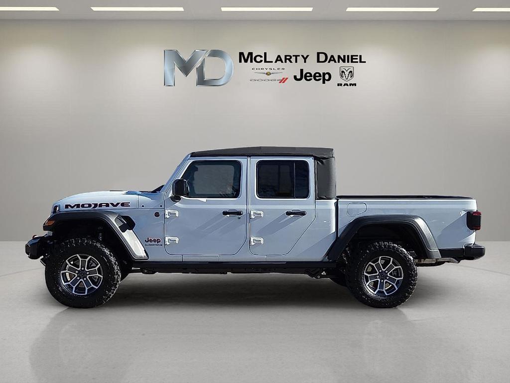 new 2026 Jeep Gladiator car, priced at $48,600