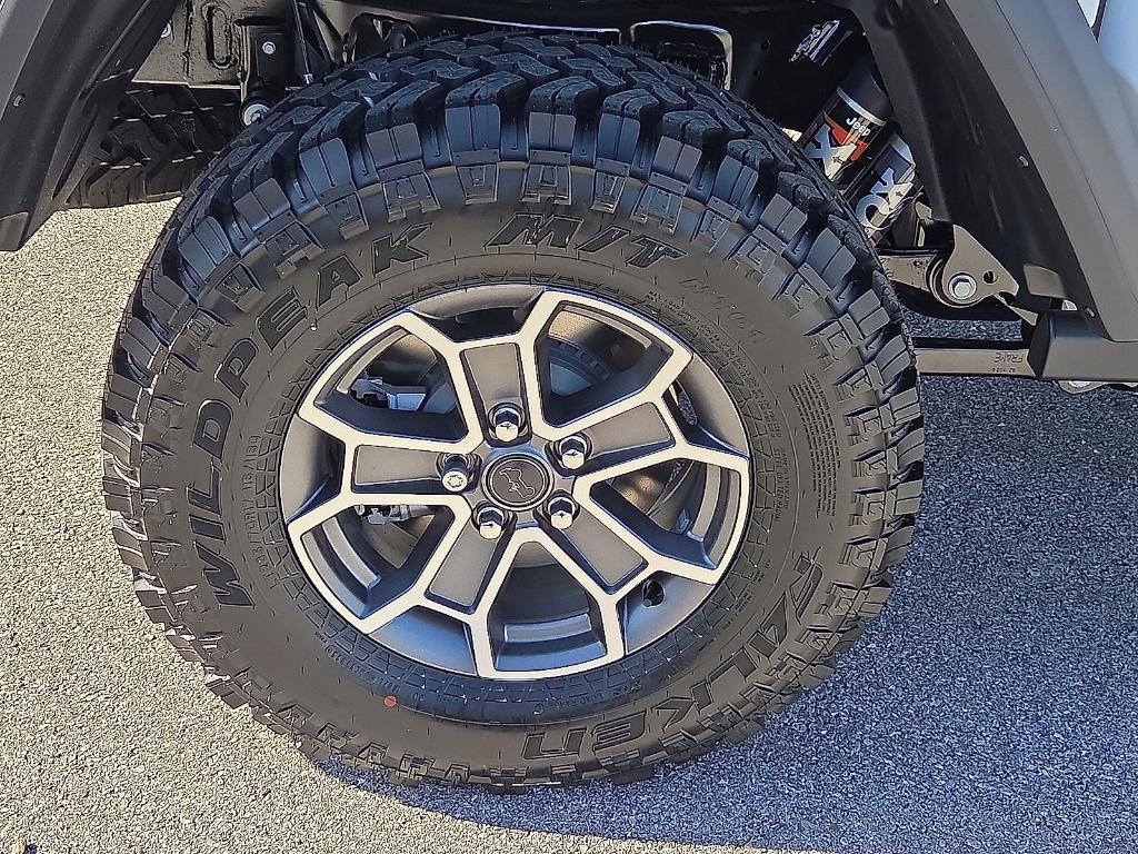 new 2026 Jeep Gladiator car, priced at $48,600