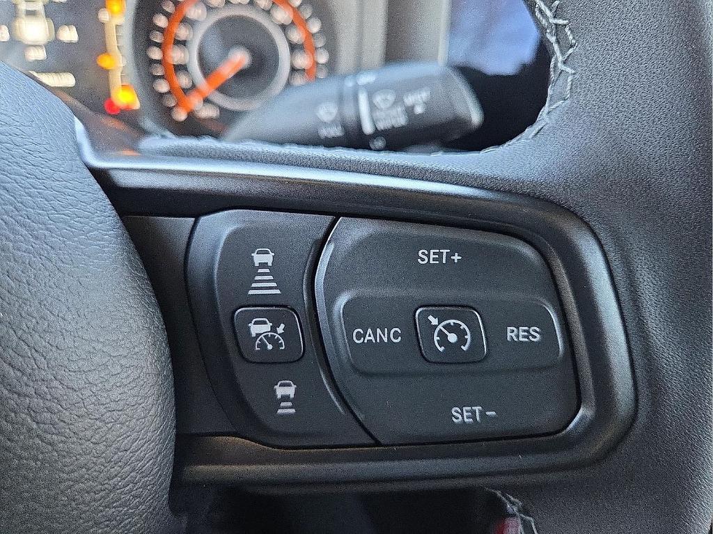 new 2026 Jeep Gladiator car, priced at $48,600