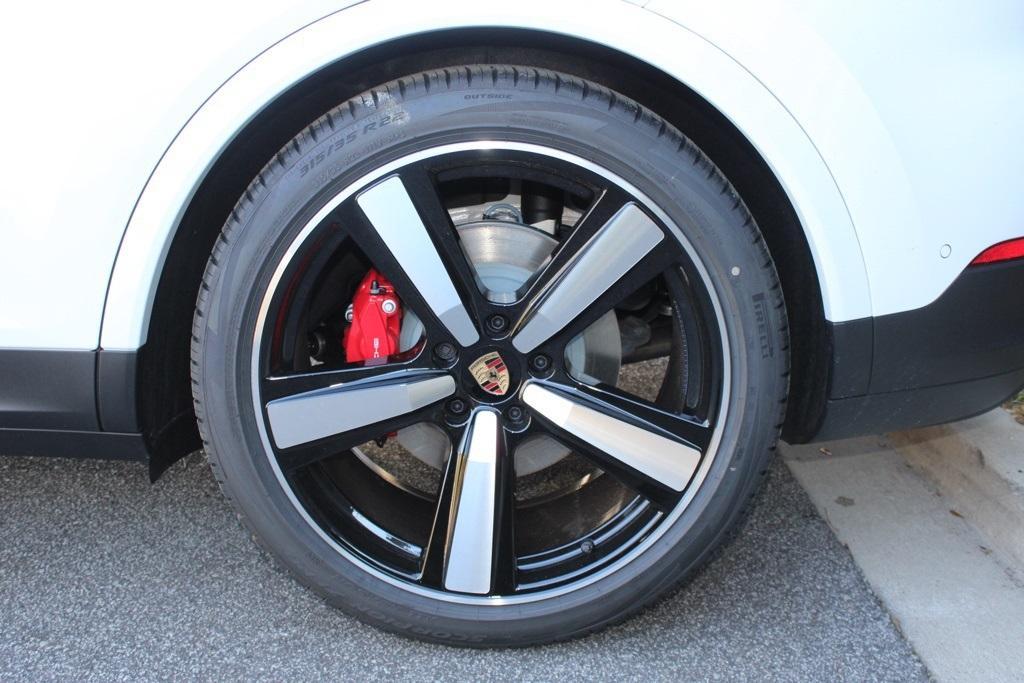 new 2026 Porsche Cayenne car