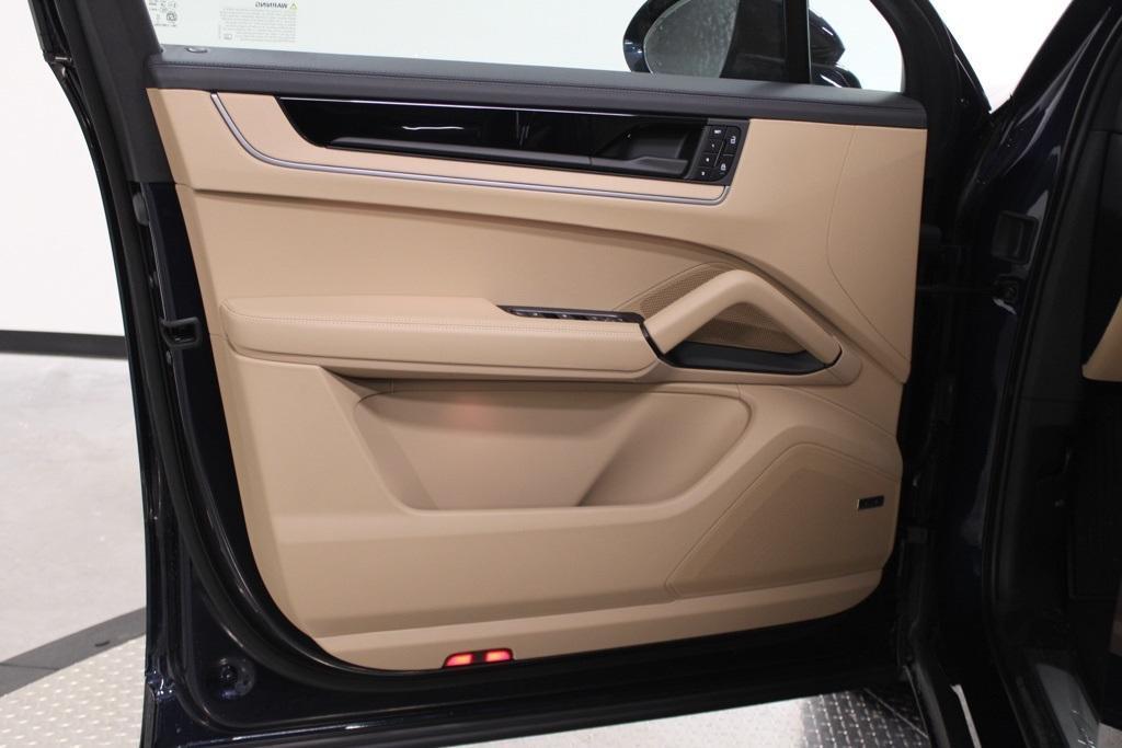 new 2026 Porsche Cayenne car